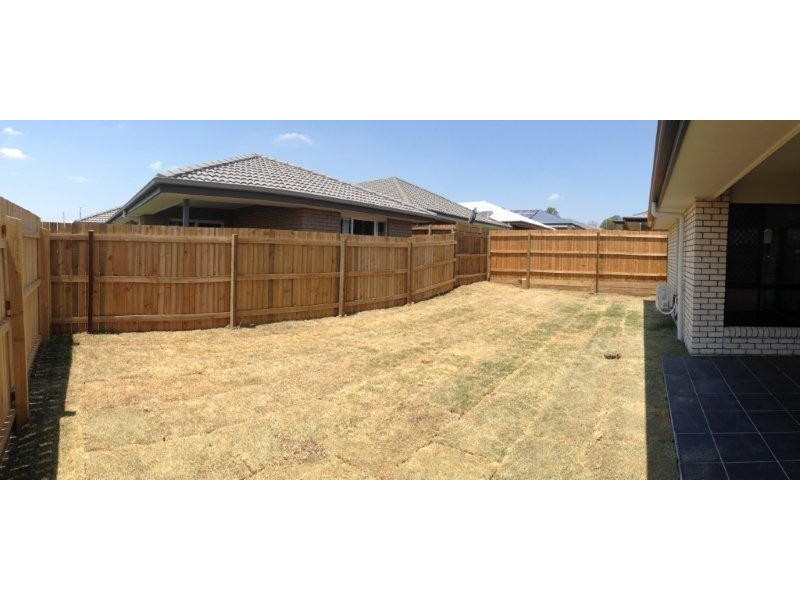 92 Cobblestone Avenue, Logan Reserve QLD 4133