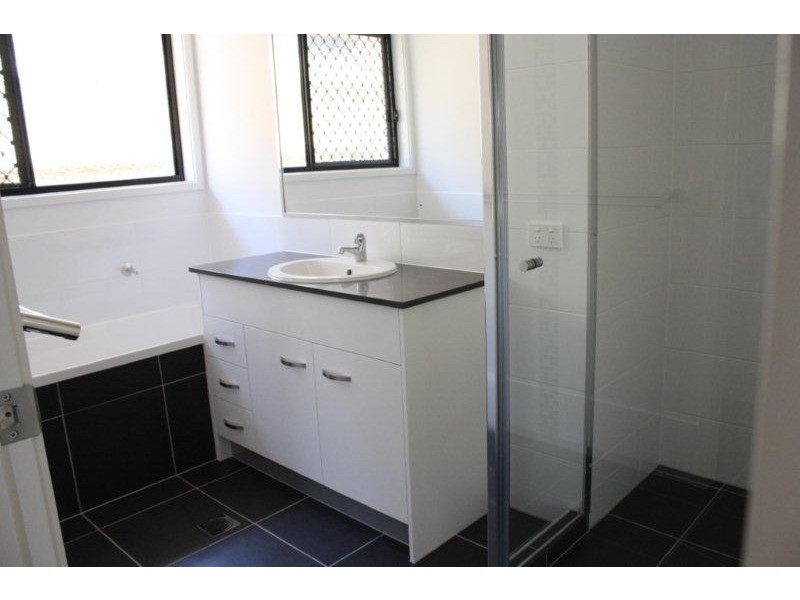 92 Cobblestone Avenue, Logan Reserve QLD 4133