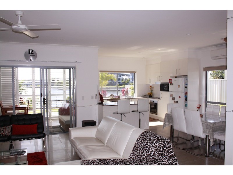 15/46 Regatta Boulevard, Wurtulla QLD 4575