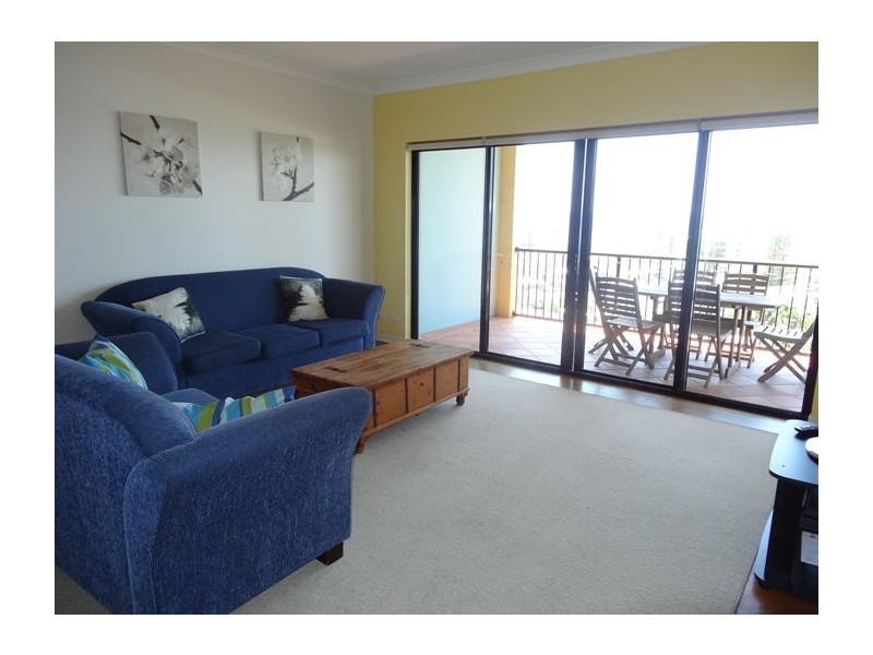 D26/1 Great Hall Dve, Nobby Beach QLD 4218