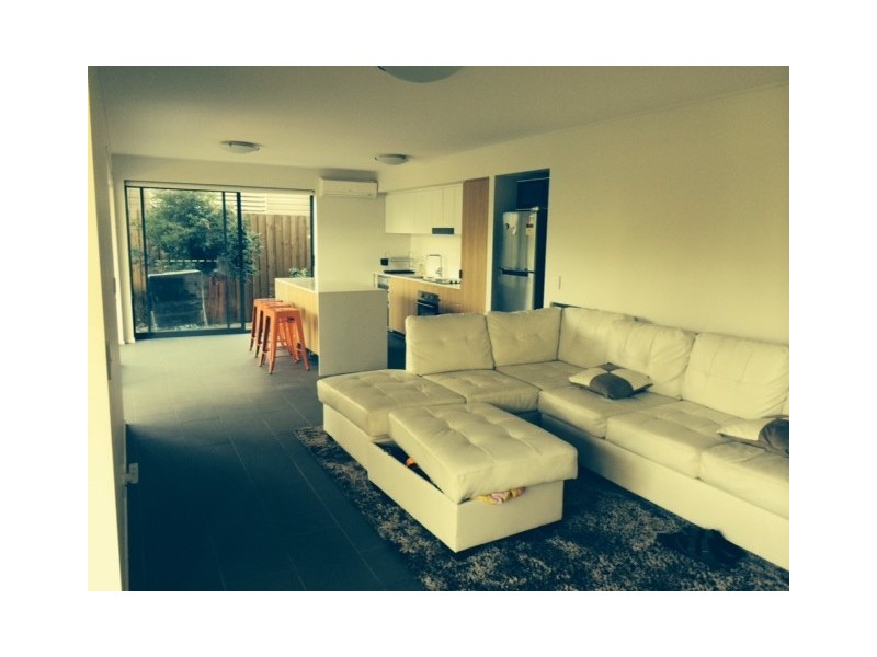 1/2 Garden Terrace, Newmarket QLD 4051