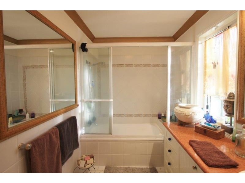 6/100 Cotlew St East, Southport QLD 4215