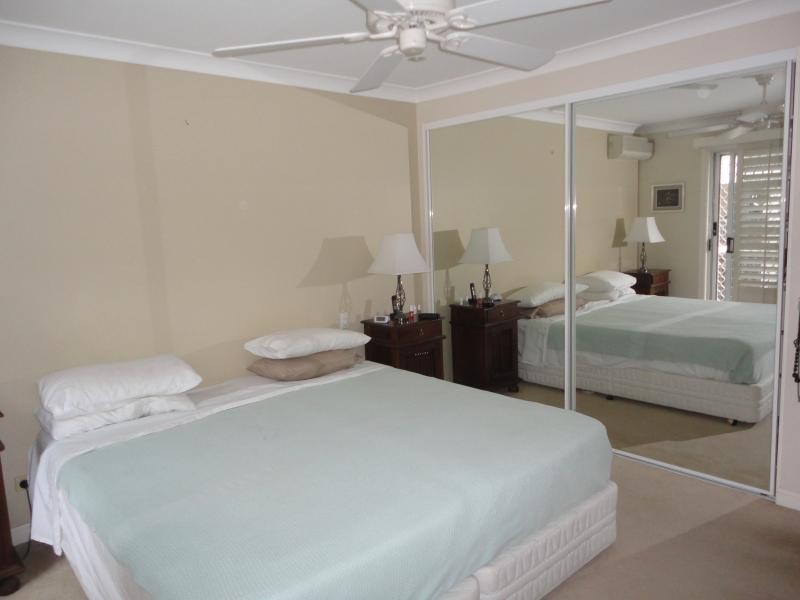 6/100 Cotlew St East, Southport QLD 4215