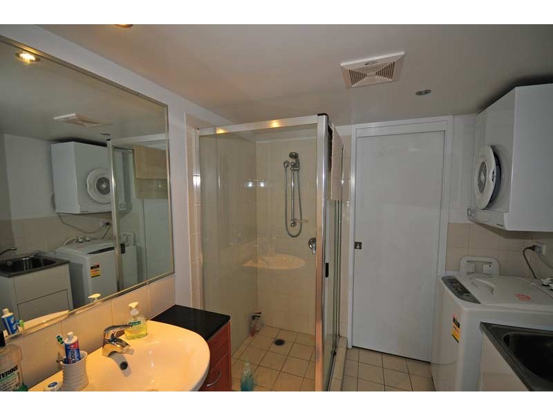 61/10 Manning St, South Brisbane QLD 4101
