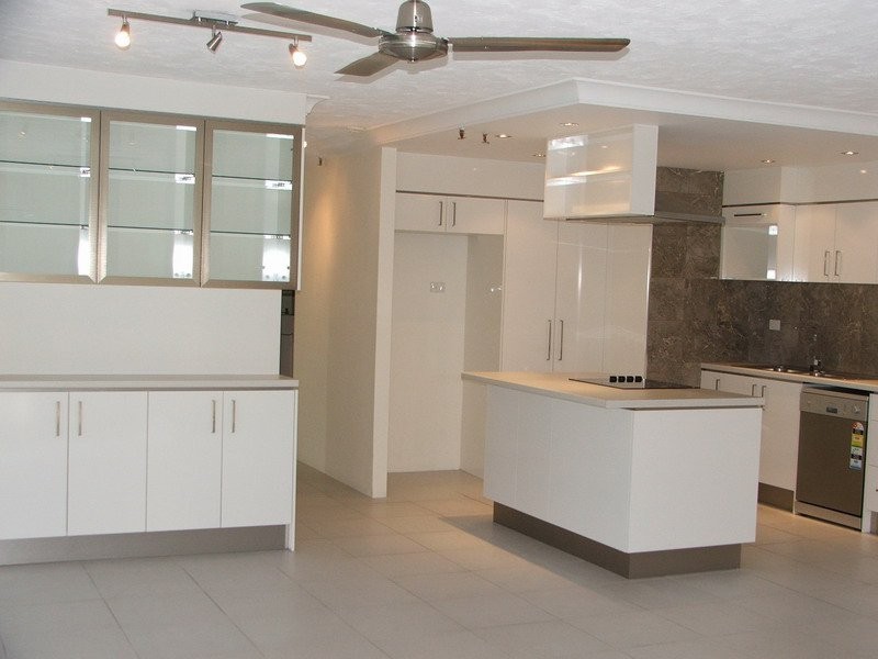 5 Clifford Street, Surfers Paradise QLD 4217