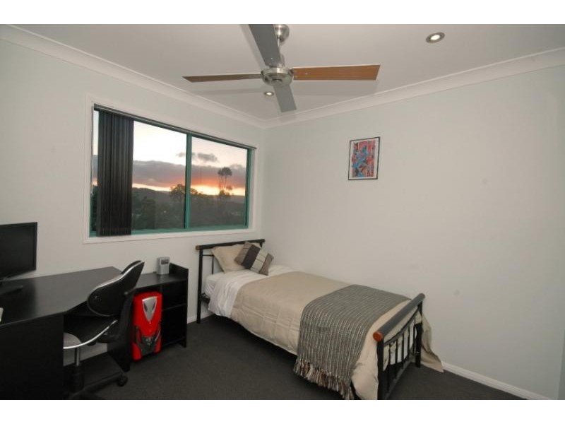 2040/6 Crestridge Crescent, Oxenford QLD 4210