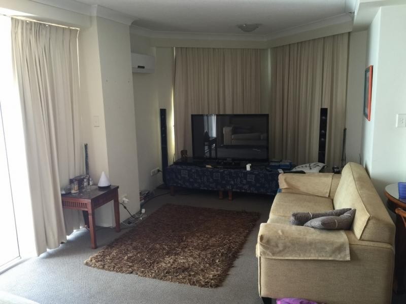 2018/2633 Gold Coast Highway, Broadbeach QLD 4218