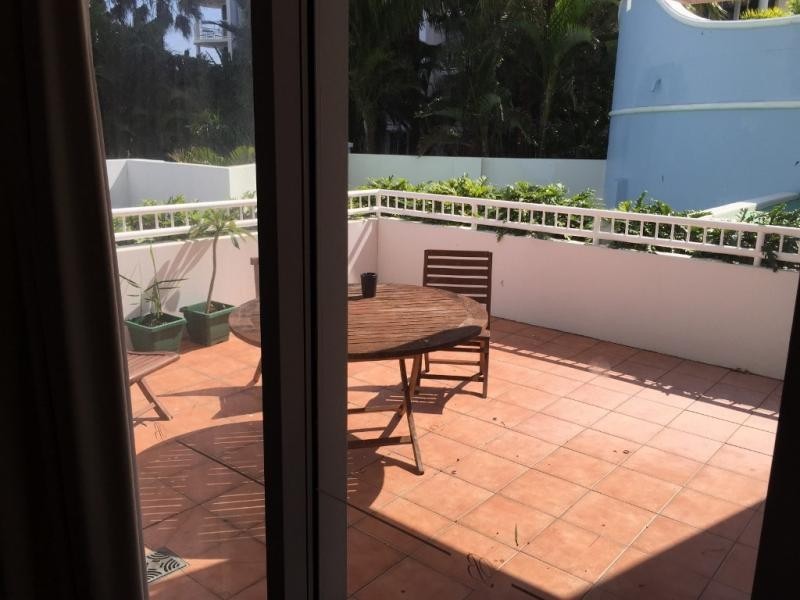 2018/2633 Gold Coast Highway, Broadbeach QLD 4218