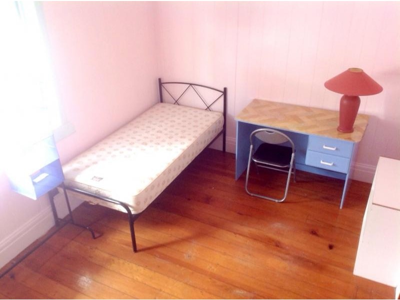 55 Cleveland Street, Greenslopes QLD 4120