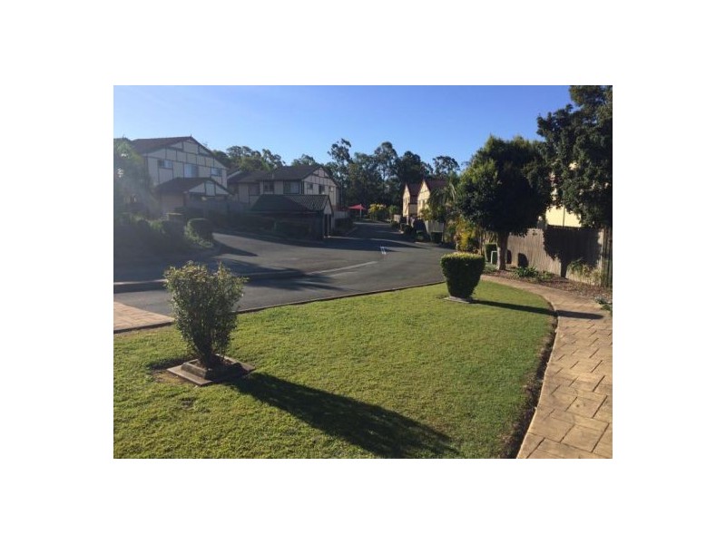 8/13 Bailey St, Collingwood Park QLD 4301