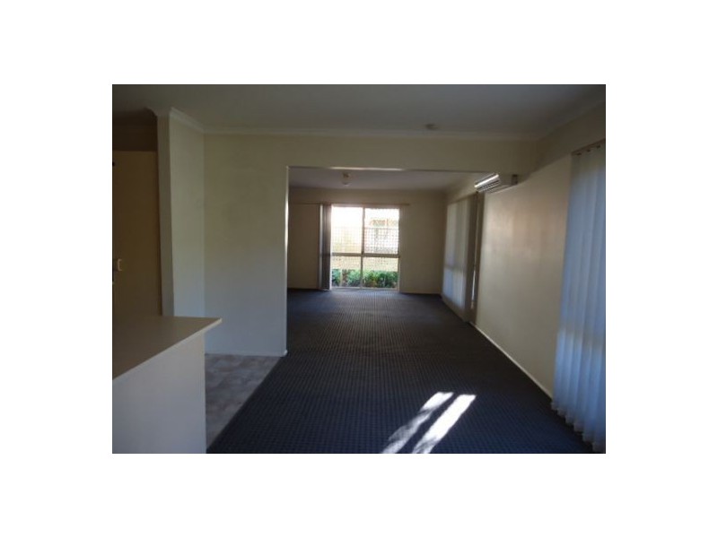 8/13 Bailey St, Collingwood Park QLD 4301