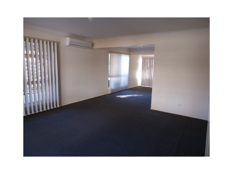 8/13 Bailey St, Collingwood Park QLD 4301