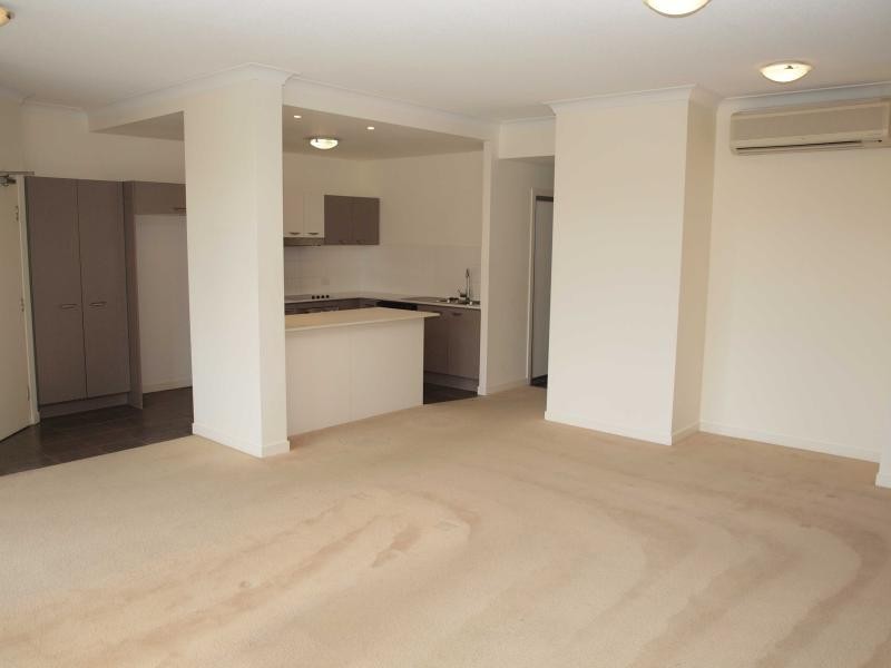 27/19 Carina Peak Drive, Varsity Lakes QLD 4227