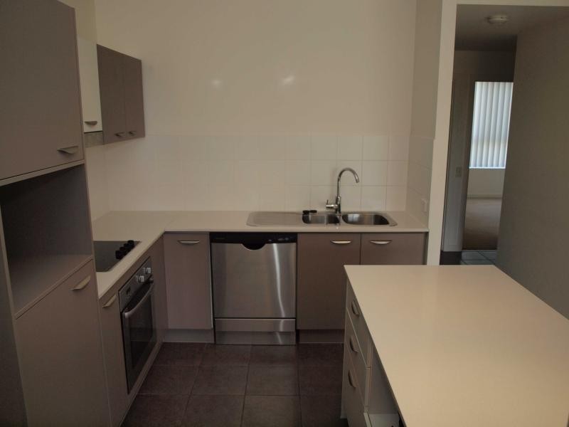 27/19 Carina Peak Drive, Varsity Lakes QLD 4227