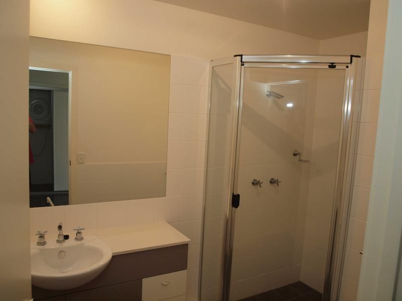 27/19 Carina Peak Drive, Varsity Lakes QLD 4227