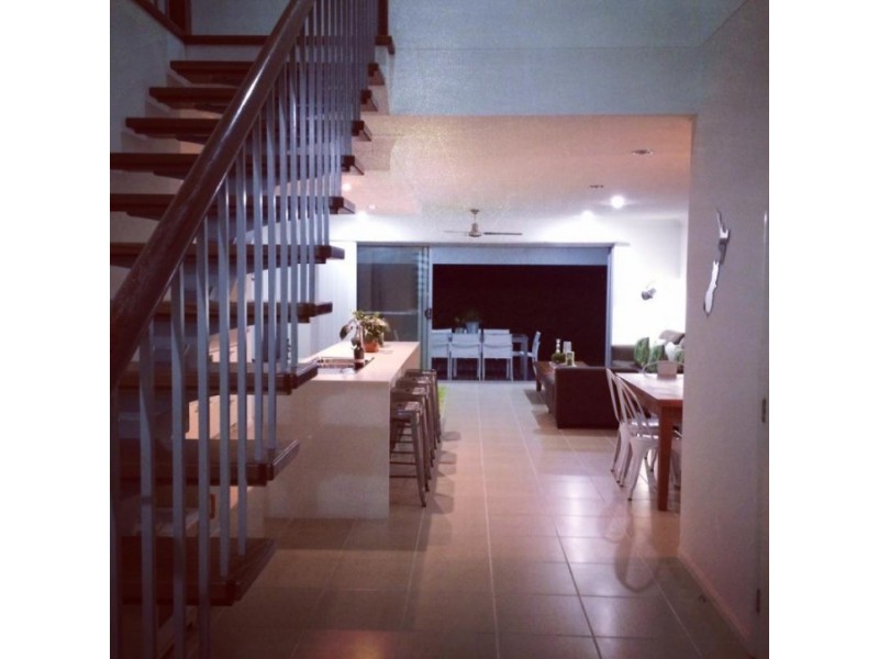 110 Tours Way, Burleigh Waters QLD 4220