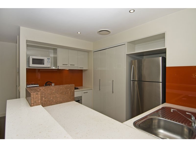 7/600 Glades Drive, Robina QLD 4226