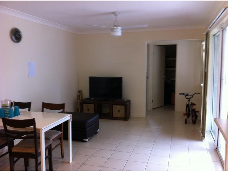 27 ORANGETIP CRESCENT, Calamvale QLD 4116