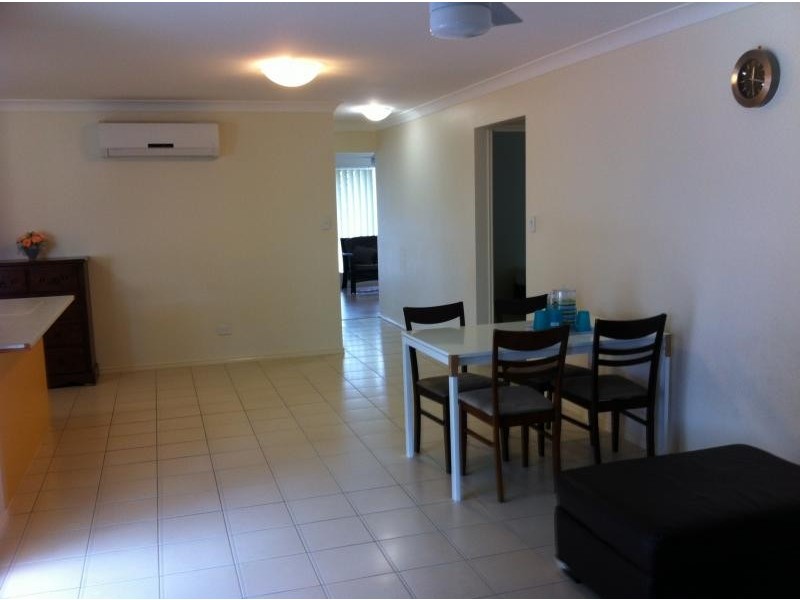27 ORANGETIP CRESCENT, Calamvale QLD 4116