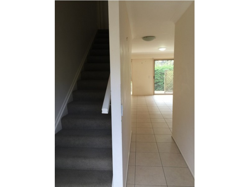 B/757 Ashmore Road, Ashmore QLD 4214