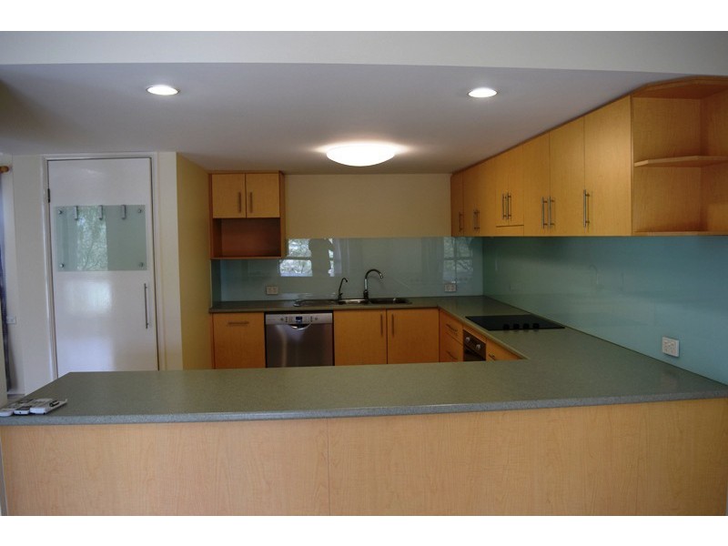 2008/6 Crestridge Crescent, Oxenford QLD 4210