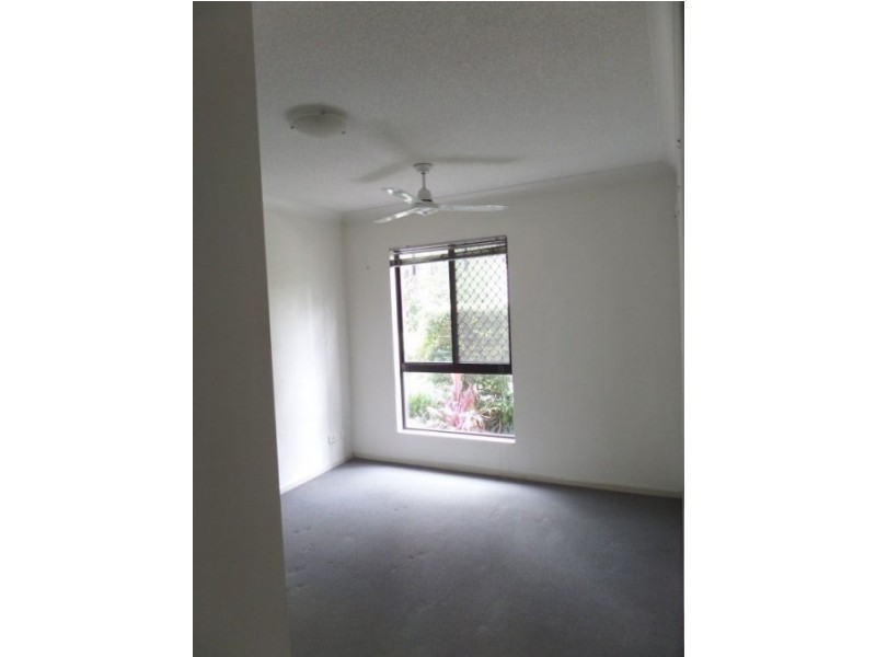 35/15 Kitchener Street., Coorparoo QLD 4151