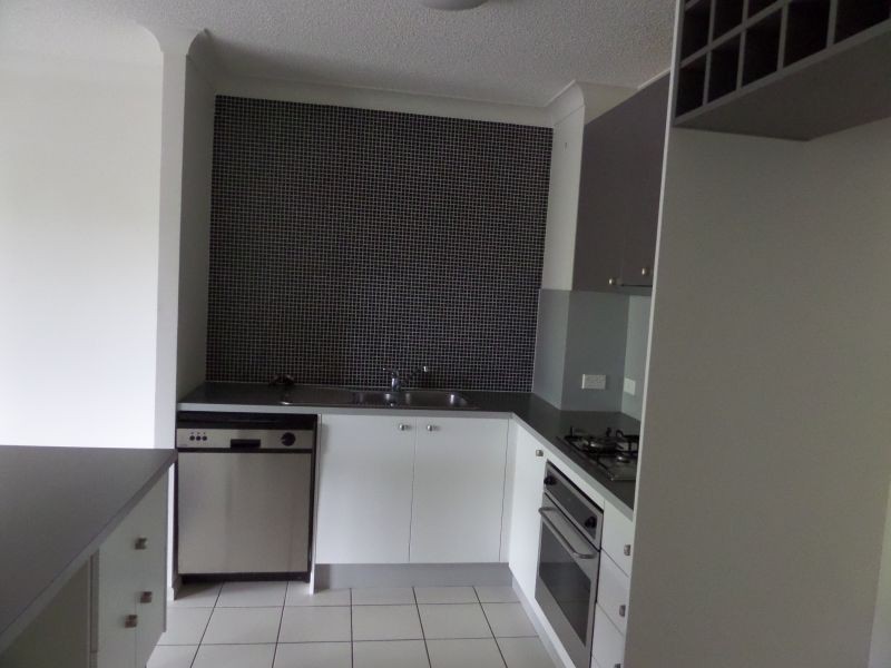 35/15 Kitchener Street., Coorparoo QLD 4151