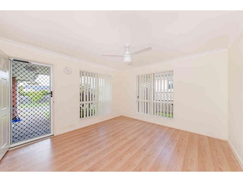 27 Orangetip Crescent, Calamvale QLD 4116