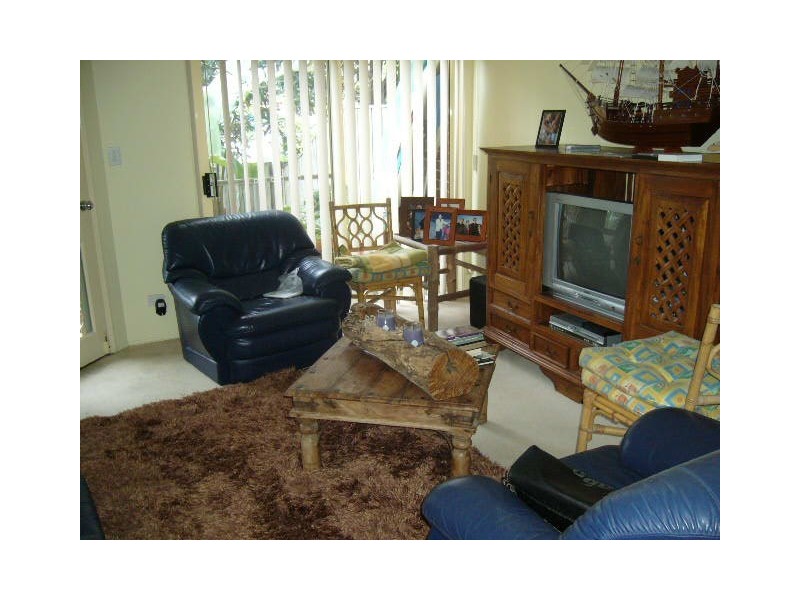 10/18 Tallebudgeera Creek Rd,, Burleigh Heads QLD 4220