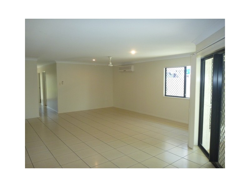 84 Tangerine Way, Kirwan QLD 4817