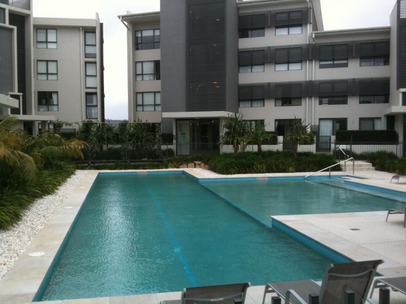 9 Moores Crescent, Varsity Lakes QLD 4227