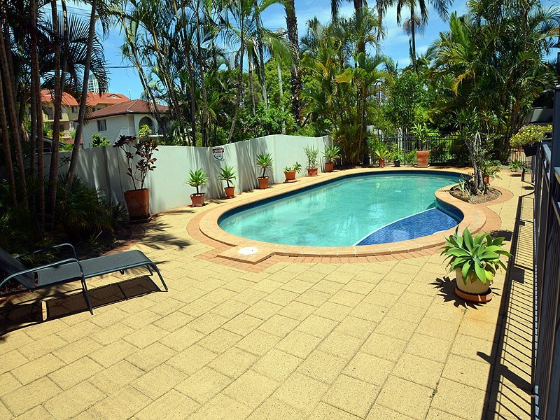 Chevron Island QLD 4217