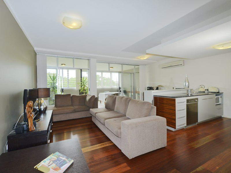 43 Love Street, Bulimba QLD 4171