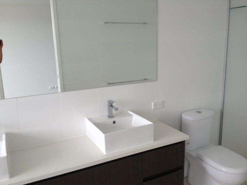 9 Southbay Drive, Varsity Lakes QLD 4227