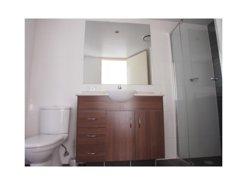 1 Como Cresent, Southport QLD 4215