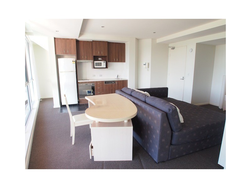 1 Como Cresent, Southport QLD 4215