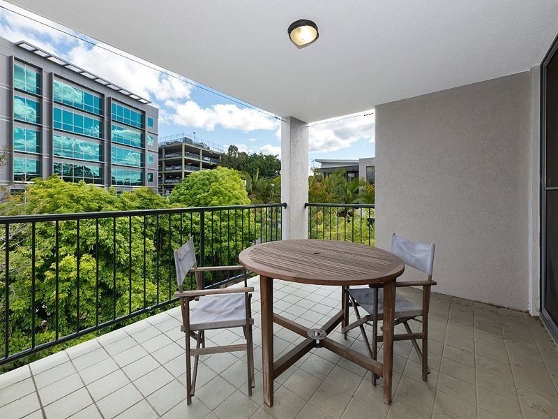 51/7 Landsborough Terrace,, Toowong QLD 4066
