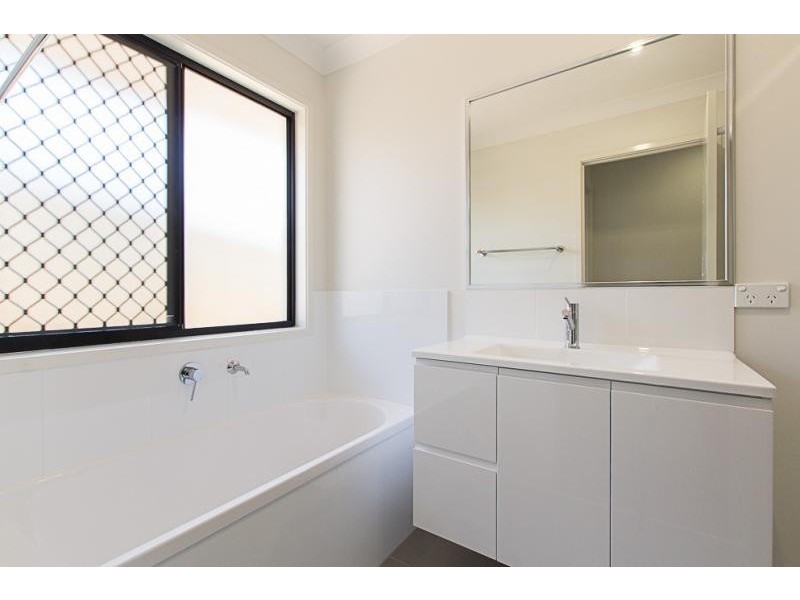 13 Bailey Street, Yarrabilba QLD 4207