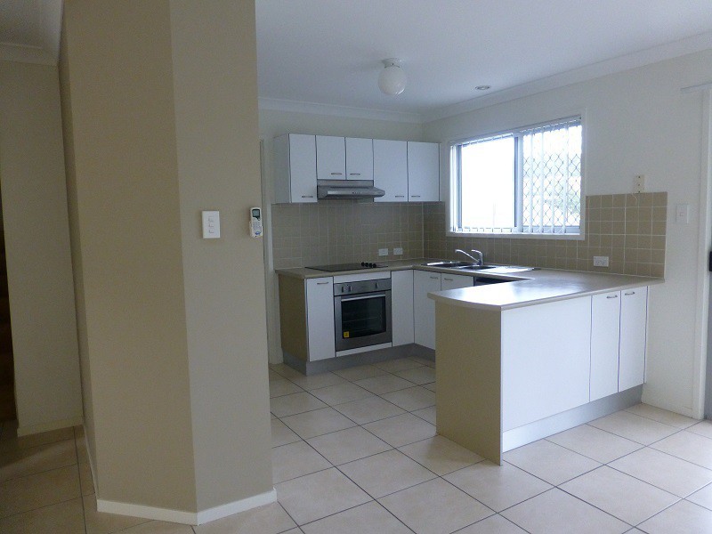 30 Carmarthen Circuit, Pacific Pines QLD 4211