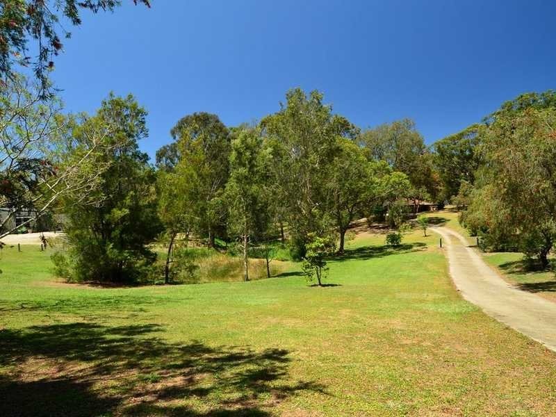 28 Westminster Boulevard, Elanora QLD 4221