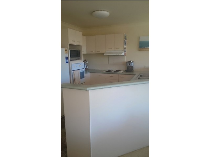 31 Simpsons Rd, Elanora QLD 4221