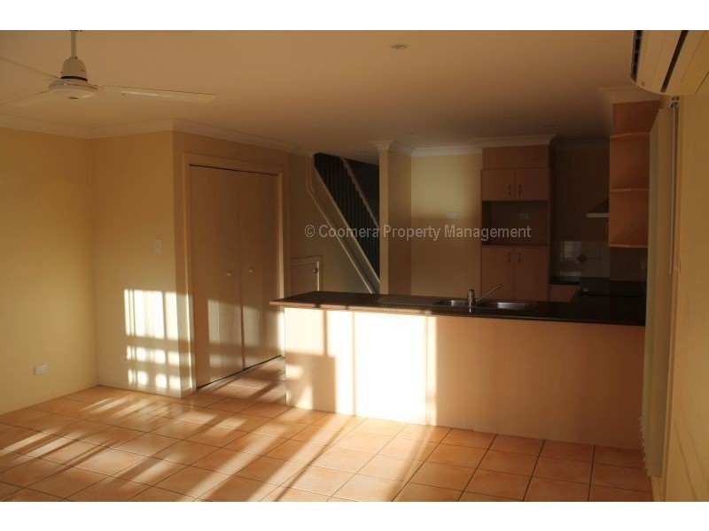 8/23 Park Esplanade, Coomera QLD 4209
