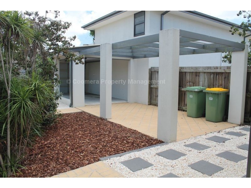 8/23 Park Esplanade, Coomera QLD 4209