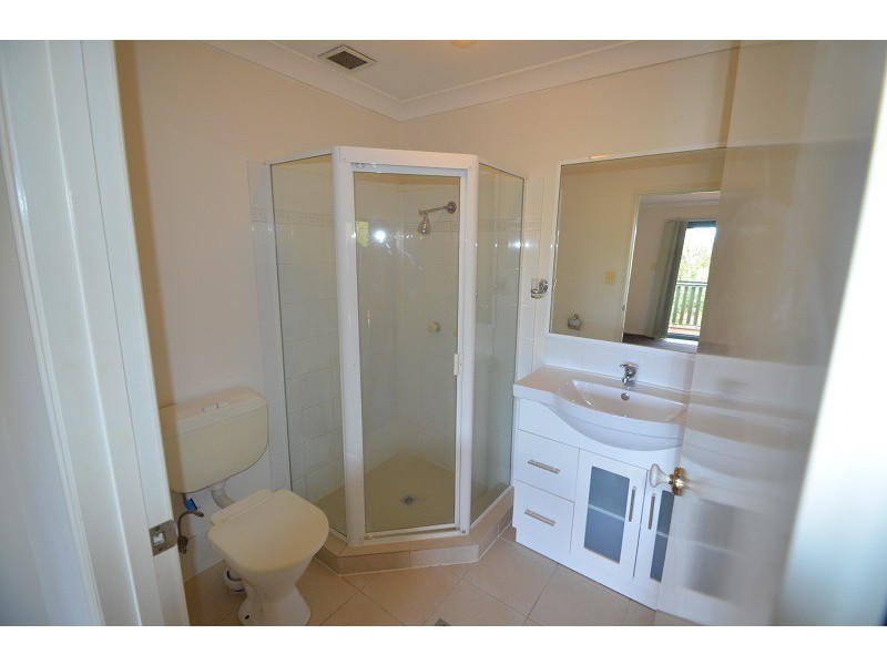 1014/6 Crestridge Crescent, Oxenford QLD 4210