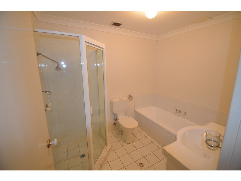 1014/6 Crestridge Crescent, Oxenford QLD 4210