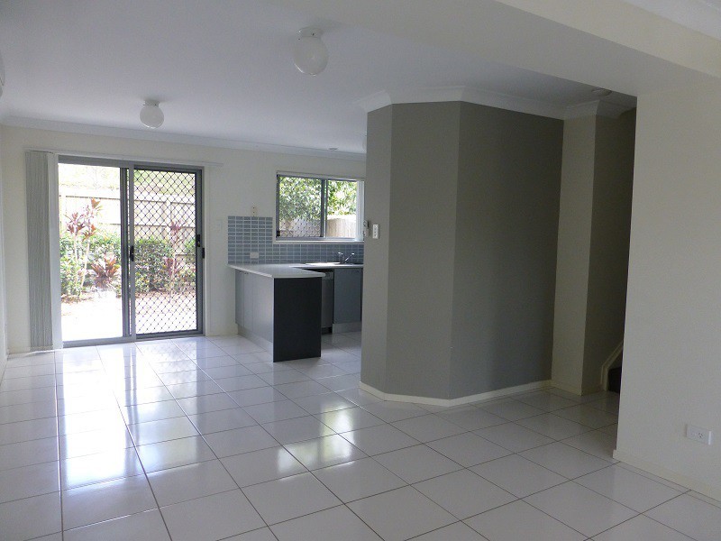 30 Carmarthen Circuit, Pacific Pines QLD 4211