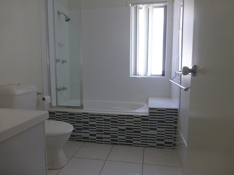 30 Carmarthen Circuit, Pacific Pines QLD 4211