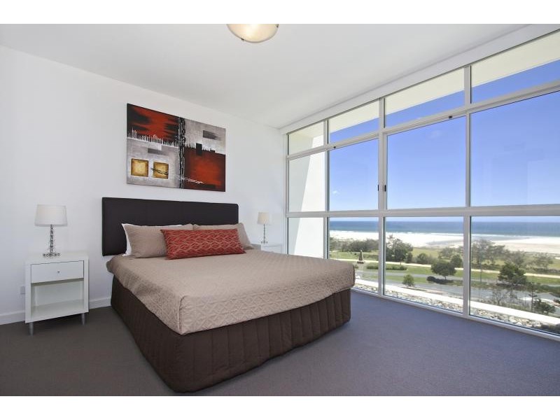 509/2 Creek Street, Coolangatta QLD 4225