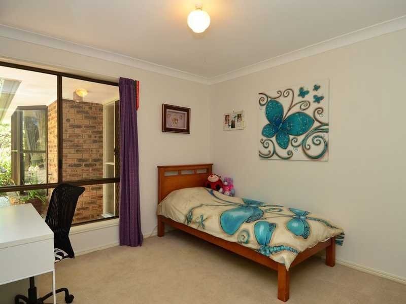 28 Westminster Boulevard, Elanora QLD 4221