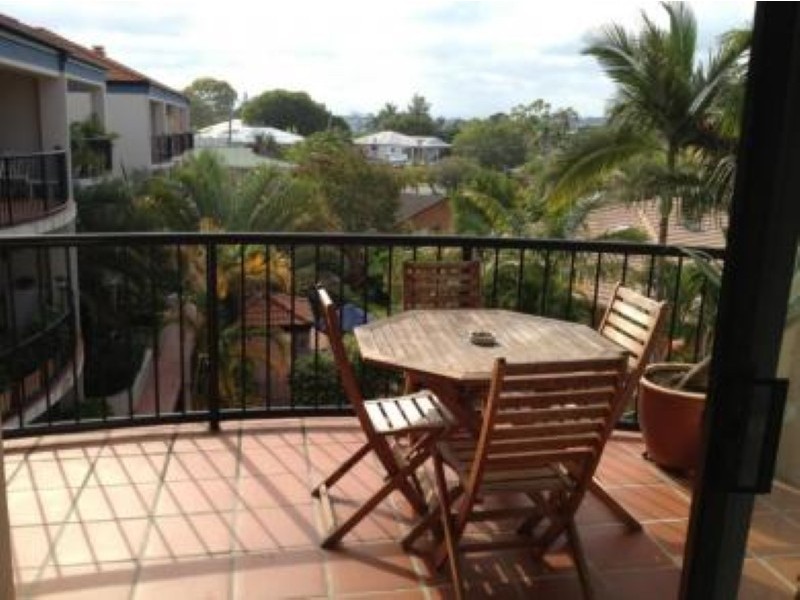 Chevron Island QLD 4217